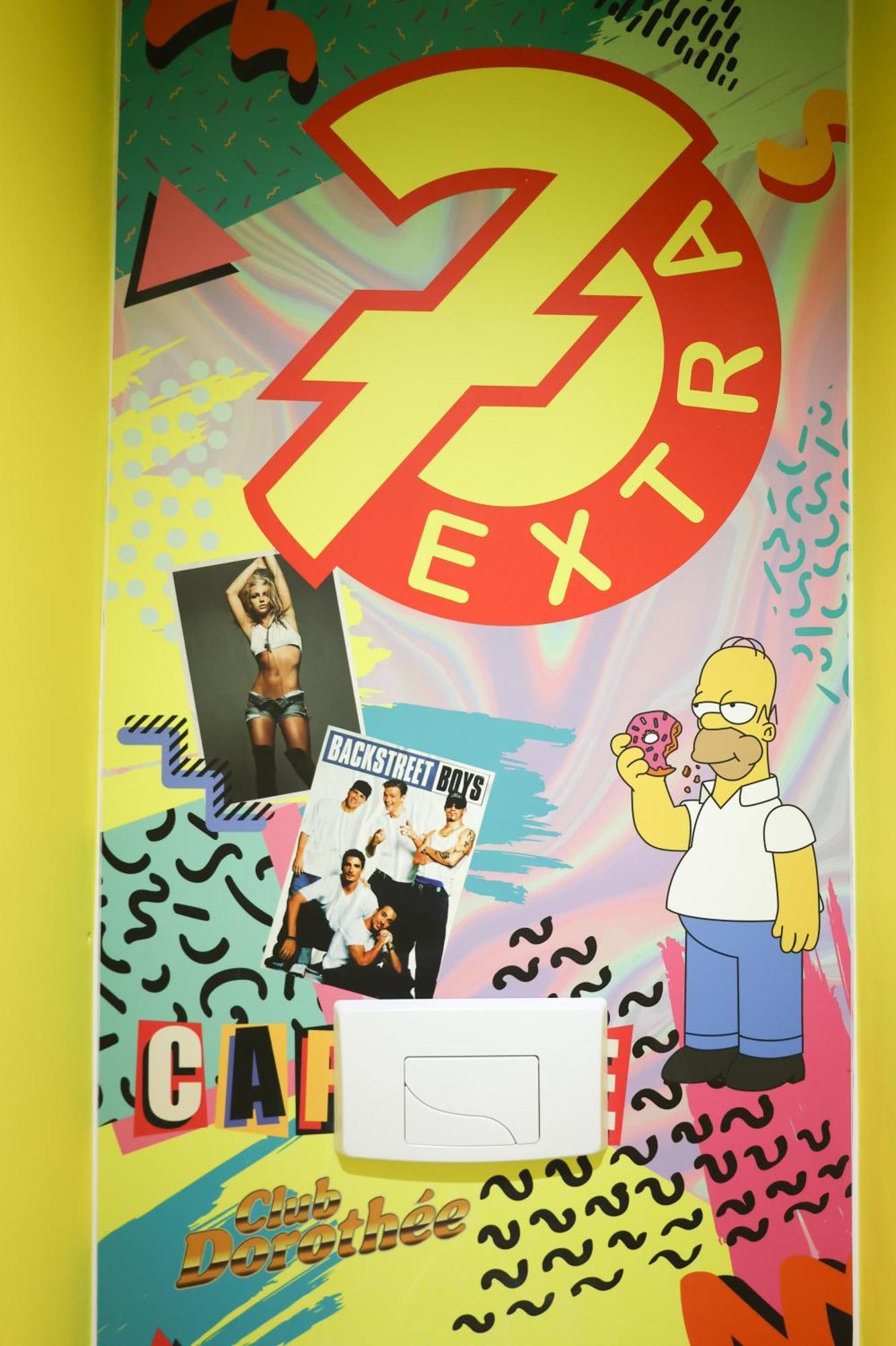 Capsule 90'S - Balneo - Sauna - Flipper - Billard - Netflix - Nintendo Switch & Jeux - Mons Exterior foto