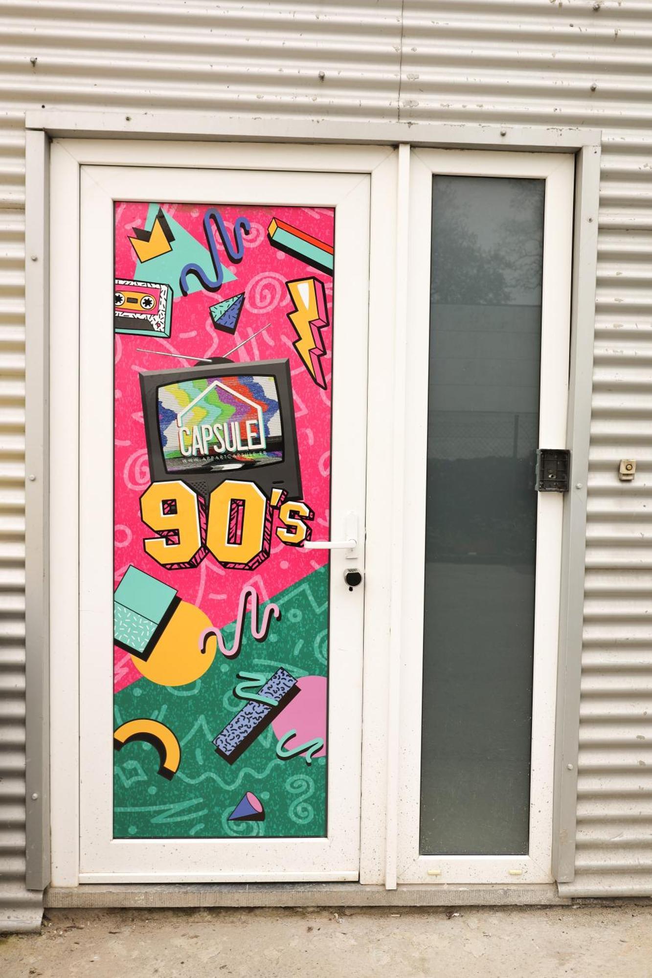 Capsule 90'S - Balneo - Sauna - Flipper - Billard - Netflix - Nintendo Switch & Jeux - Mons Exterior foto